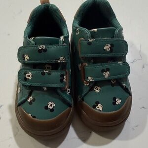 H&M Mickey Mouse sneakers size 20/21